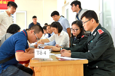 [Ảnh] Ngành Bảo hiểm Xã hội Việt Nam tăng cường thu hồi nợ BHXH, BHYT, BHTN