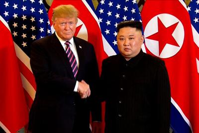 [Infographic] Đáng nể cường độ làm việc của ông Donald Trump và ông Kim Jong-un