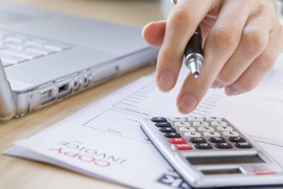Cơ sở nào để miễn, xóa tiền chậm nộp phụ thu
