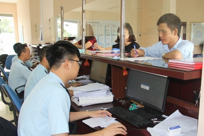 Hàng đi mượn chưa tái xuất, xác định có sai sót thì được khai bổ sung