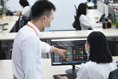 Hướng dẫn công tác giám sát tuân thủ trong lĩnh vực chứng khoán