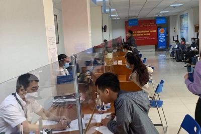 Phấn đấu giảm dần thời gian chờ đợi của người nộp thuế tại Bộ phận một cửa