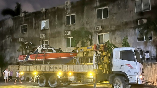 Chùm ảnh: Chi cục Dự trữ nhà nước khu vực III xuất cấp vật tư, thiết bị hỗ trợ Lạng Sơn 