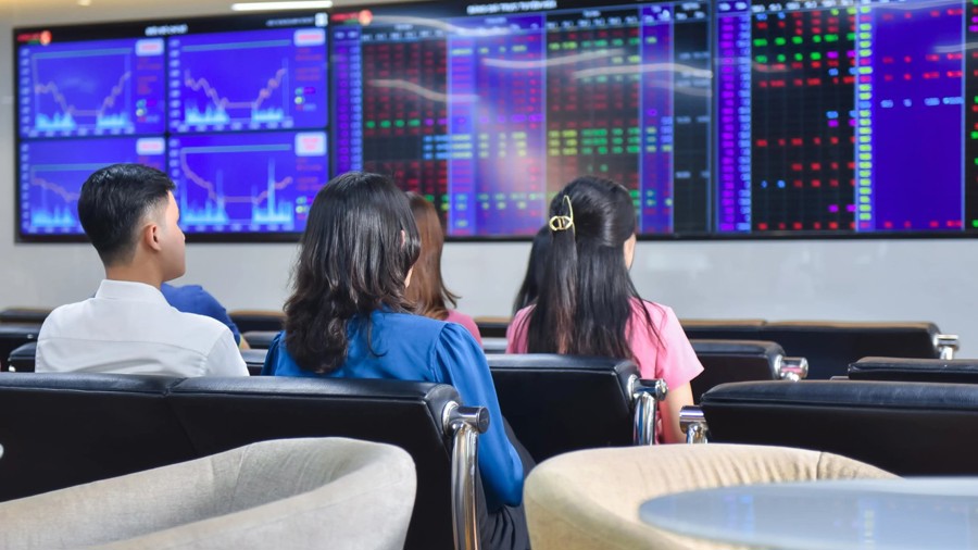 Giữ tâm thế bình tĩnh để đón cơ hội trong biến động