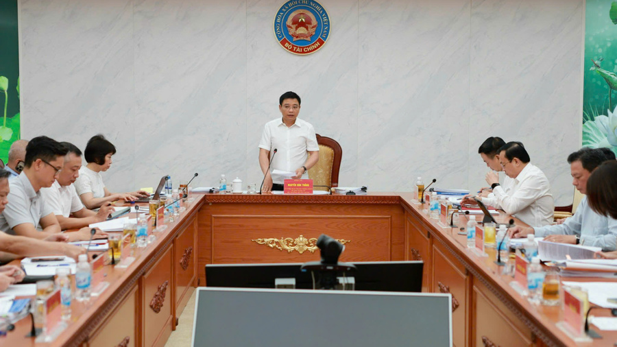 Tăng cường xây dựng Đảng, hoàn thiện thể chế theo tinh thần Kết luận số 201-KL/TW