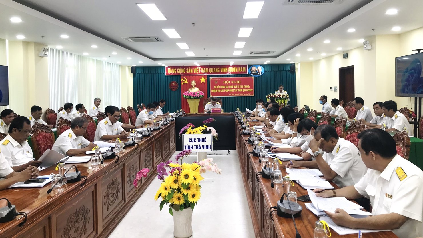 Lũy kế 10 tháng, thu ngân sách của Cục Thuế Trà Vinh đạt 4.761.206 triệu đồng, bằng 91,9% dự toán năm. Ảnh: TTHT