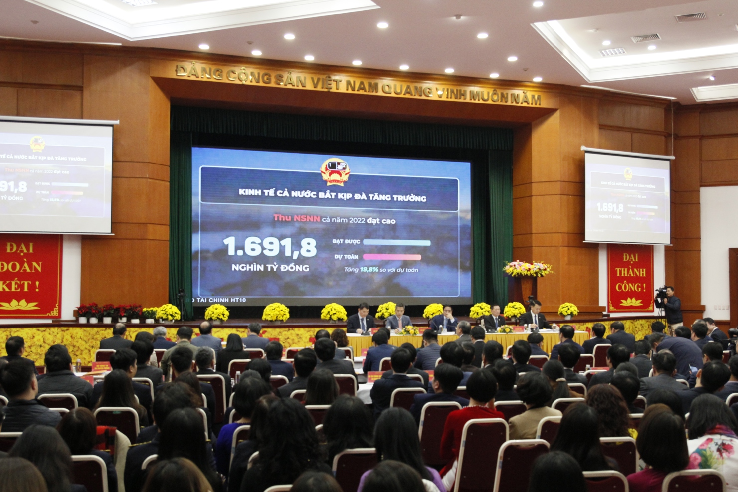 Năm 2022, kết quả thu ngân sách do ngành Thuế quản lý đạt kết quả ấn tượng, đóng góp lớn cho số thu của toàn ngành Tài chính.