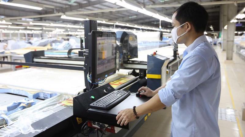 Hỗ trợ doanh nghiệp trong một số ngành, lĩnh vực ưu tiên như công nghiệp công nghệ cao, dịch vụ logistics; công nghệ điện tử, viễn thông gắn với nền kinh tế số, nông nghiệp công nghệ cao…