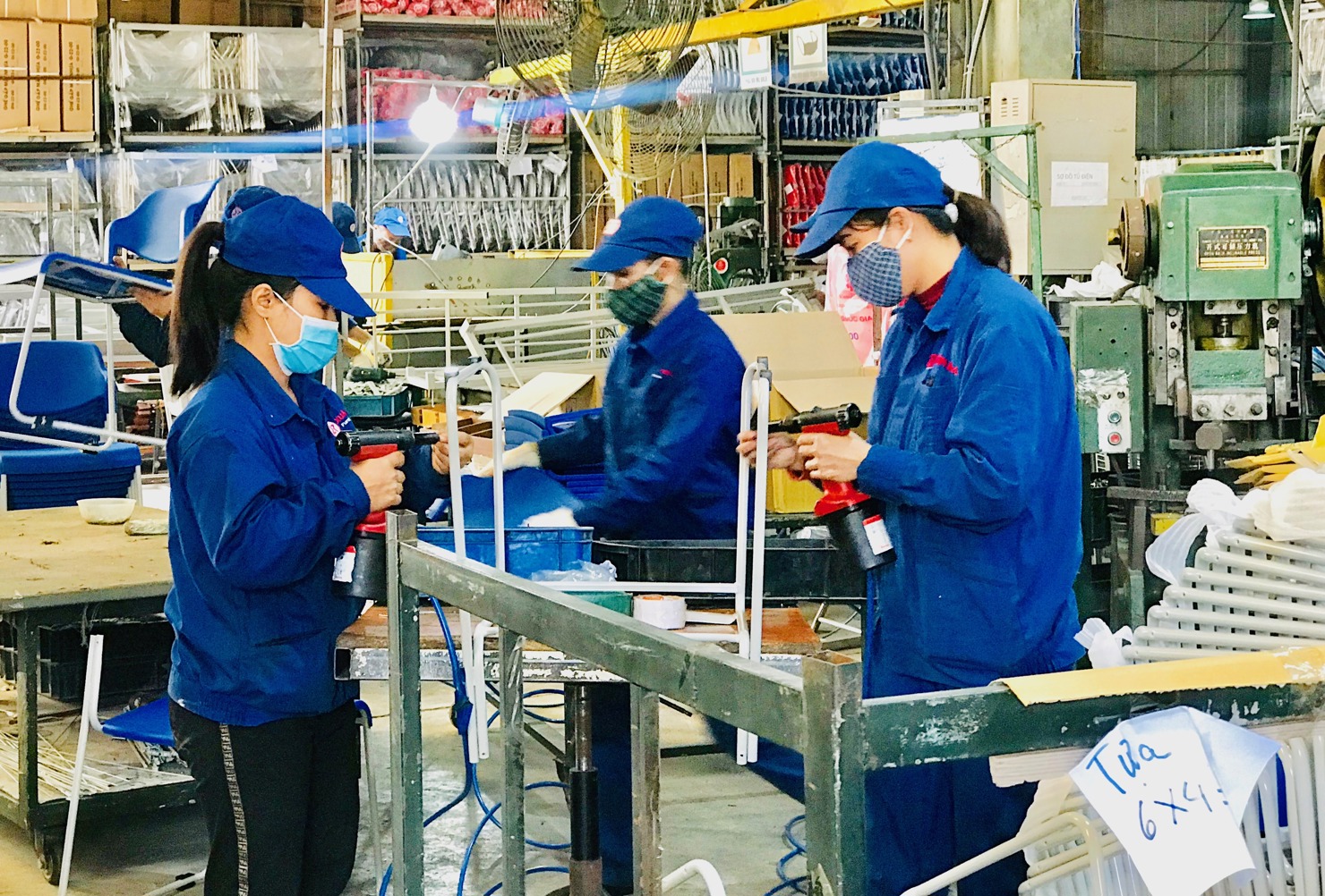 Áp dụng hệ thống quản lý tích hợp và ứng dụng các công cụ cải tiến năng suất chất lượng là từng bước thực hành quản lý chất lượng toàn diện.