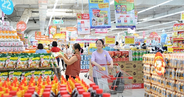 Dịp Tết Nguyên đán, nhu cầu mua sắm của người dân tăng cao.