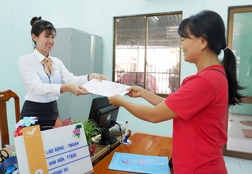 Cơ quan BHXH 63 tỉnh, thành phố đã phối hợp với Bưu điện các tỉnh chi trả trên 30 nghìn tỷ đồng tiền lương hưu, trợ cấp BHXH tháng 1 và tháng 2/2023.
