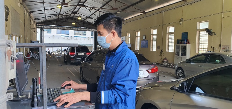 Đến nay, cơ quan công an không ra quyết định, văn bản tố tụng nào về việc dừng hay tạm dừng hoạt động của các trung tâm đăng kiểm.