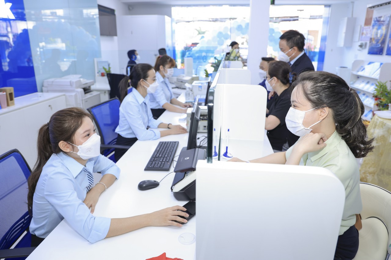 Dịch vụ Ngân hàng Số BAOVIET Smart hướng mục tiêu tăng trưởng tới hơn 112% số khách hàng đăng ký sử dụng.