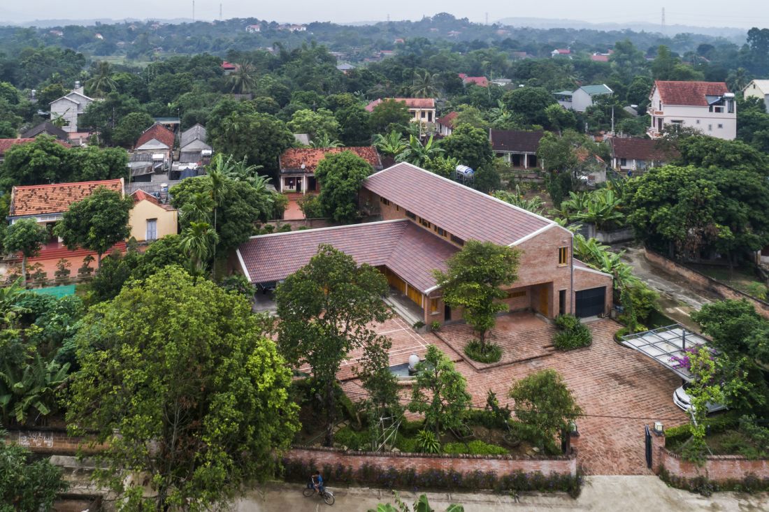 Tại các địa phương việc triển khai quy hoạch còn hạn chế, đặc biệt việc bảo vệ phát huy không gian kiến trúc truyền thống, bảo vệ di tích văn hóa lịch sử. 
