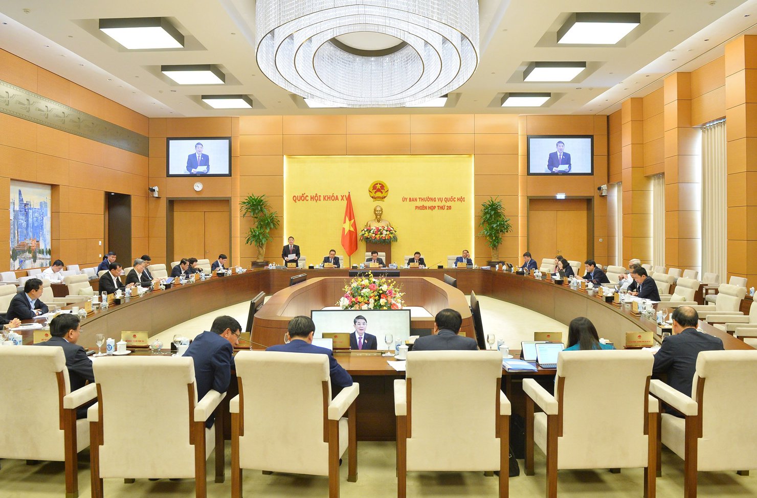 Ủy ban Thường vụ Quốc hội xem xét việc giao danh mục và mức vốn cho nhiệm vụ, dự án thuộc Chương trình phục hồi và phát triển kinh tế-xã hội (đợt 2).