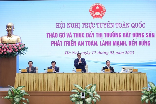Khai mạc Hội nghị trực tuyến toàn quốc “Tháo gỡ và thúc đẩy thị trường bất động sản phát triển an toàn, lành mạnh, bền vững”.