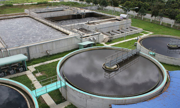 Chỉ số về tỷ lệ nước thải sinh hoạt đô thị phản ánh mức độ quan tâm, đầu tư cơ sở hạ tầng kỹ thuật về BVMT tại các đô thị trên địa bàn tỉnh, thành phố.