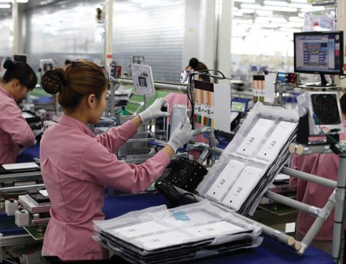 2 tháng đầu năm 2023, kim ngạch xuất khẩu hàng hóa ước đạt 49,44 tỷ USD.