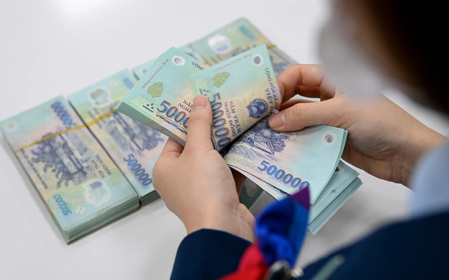 NHNN chỉ đạo các tổ chức tín dụng tích cực tiết giảm chi phí, giảm lãi suất cho vay.