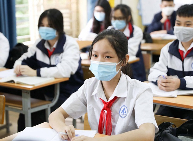 Học sinh THCS được miễn học phí từ năm học 2025 - 2026.