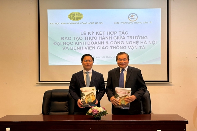 Lễ ký kết hợp tác đào tạo thực hành giữa trường Đại học Kinh doanh và Công nghệ Hà Nội với Bệnh viện Giao thông vận tải.