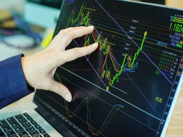Thị trường lấy lại sắc xanh sau một ngày giao dịch lình xình.
