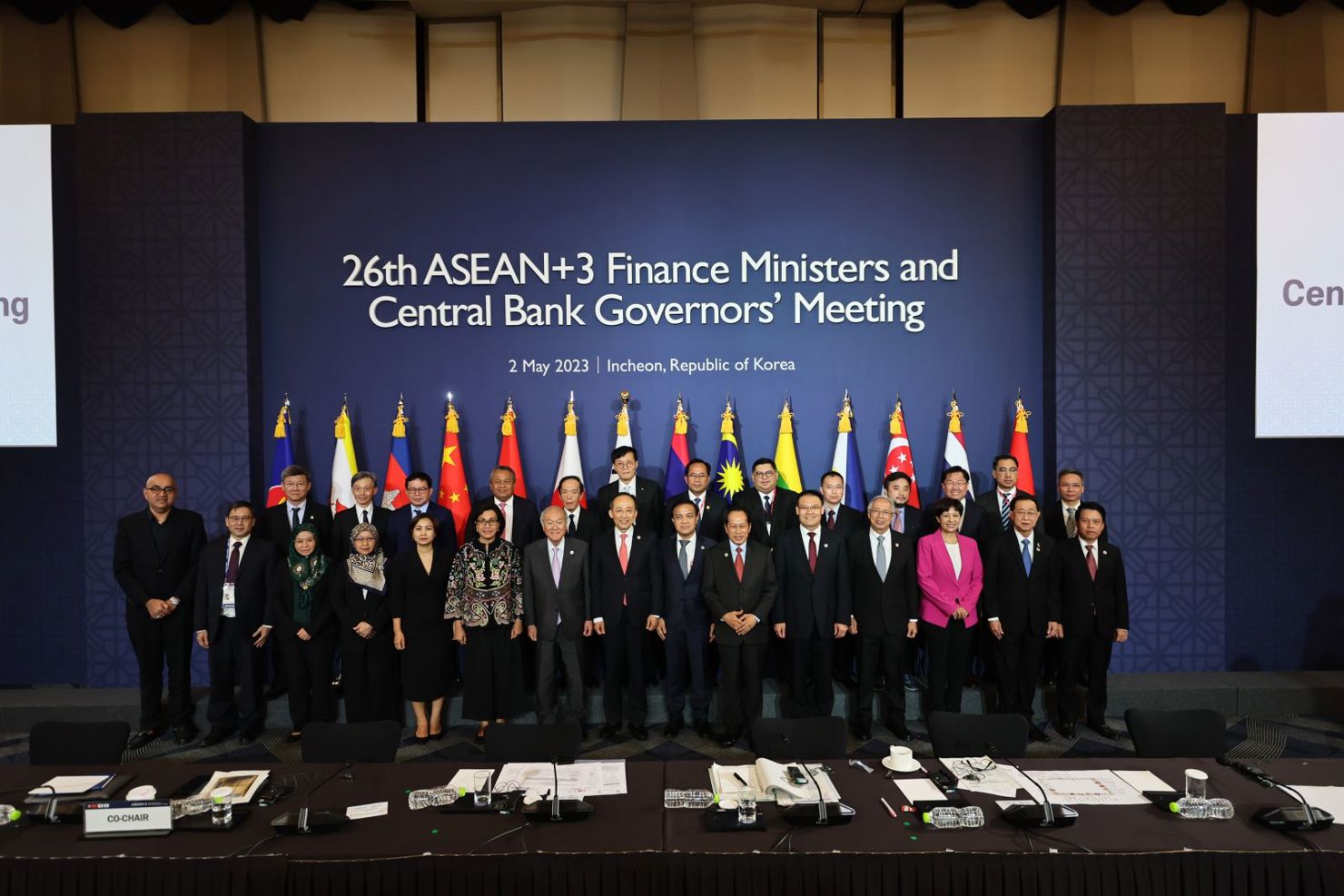 Các đại biểu tham dự Hội nghị Bộ trưởng Tài chính và Thống đốc Ngân hàng Trung ương ASEAN+3.