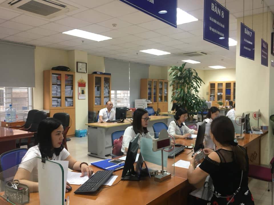 Cục Thuế Hà Nội theo dõi kết quả giải quyết hồ sơ theo từng đơn vị để có biện pháp chỉ đạo phù hợp. Ảnh: Thuỳ Linh.