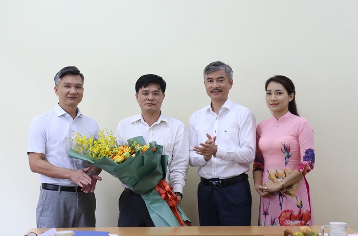Ban Chấp hành Công đoàn TCTC nhiệm kỳ 2023-2028 ra mắt Đại hội.