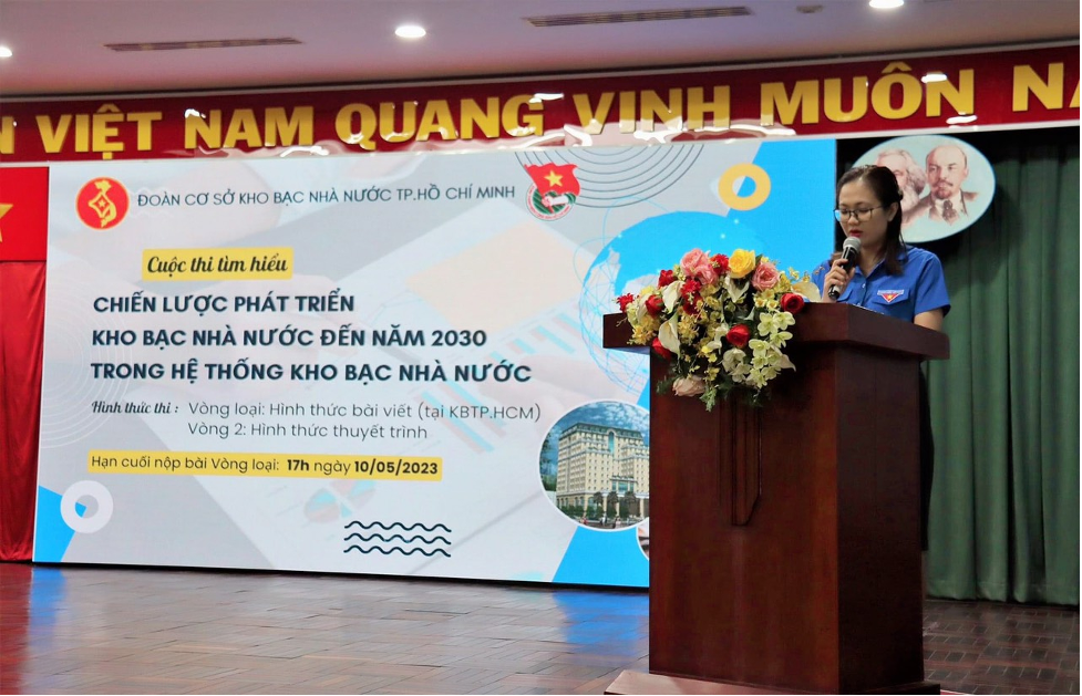 Bí thư Đoàn cơ sở KBNN TP. Hồ Chí Minh thông qua Kế hoạch phát động tham gia Cuộc thi tìm hiểu Chiến lược phát triển KBNN đến năm 2030.