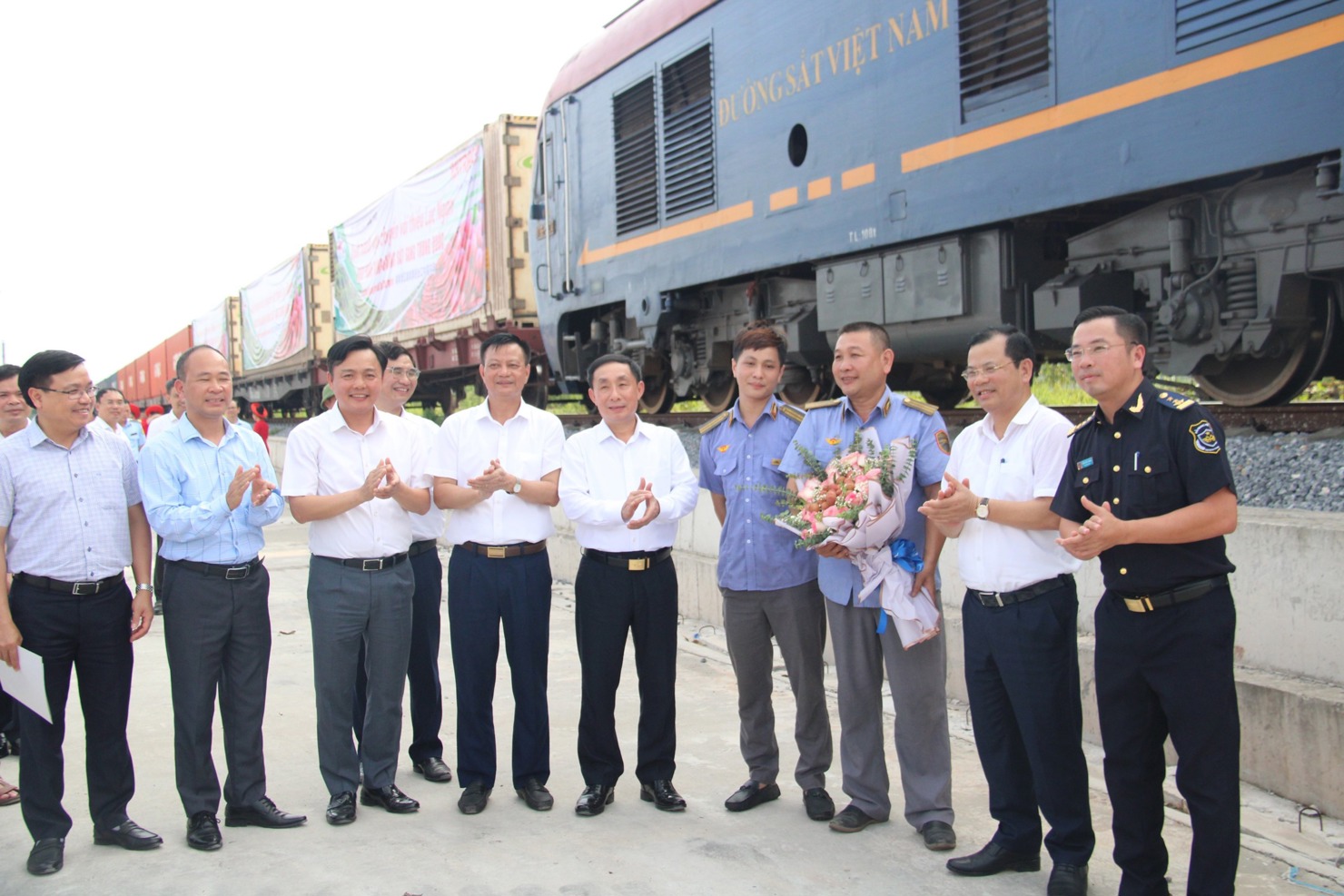 Thành lập Đội Nghiệp vụ Hải quan ga Kép góp phần làm giảm thời gian, chi phí vận chuyển cho doanh nghiệp.
