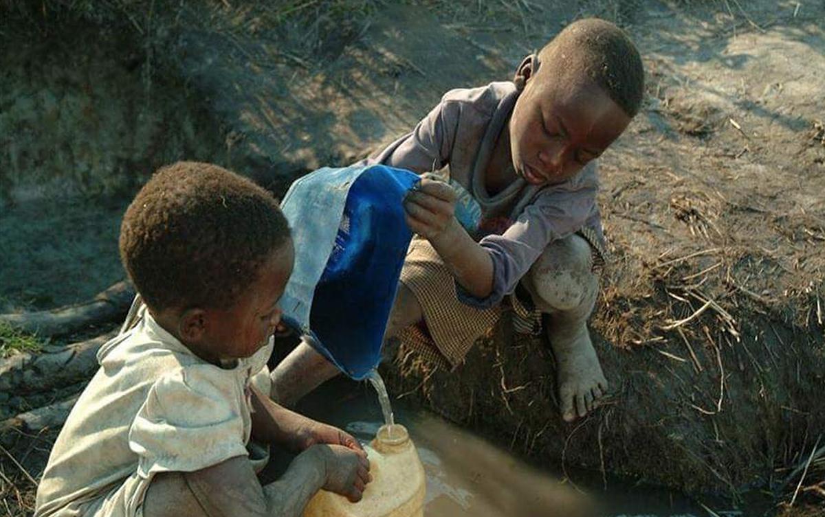 Biến đổi khí hậu khiến cuộc sống của người dân châu Phi càng trở nên khó khăn.