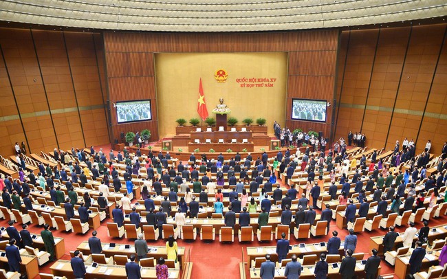 Quang cảnh phiên bế mạc Kỳ họp thứ 5