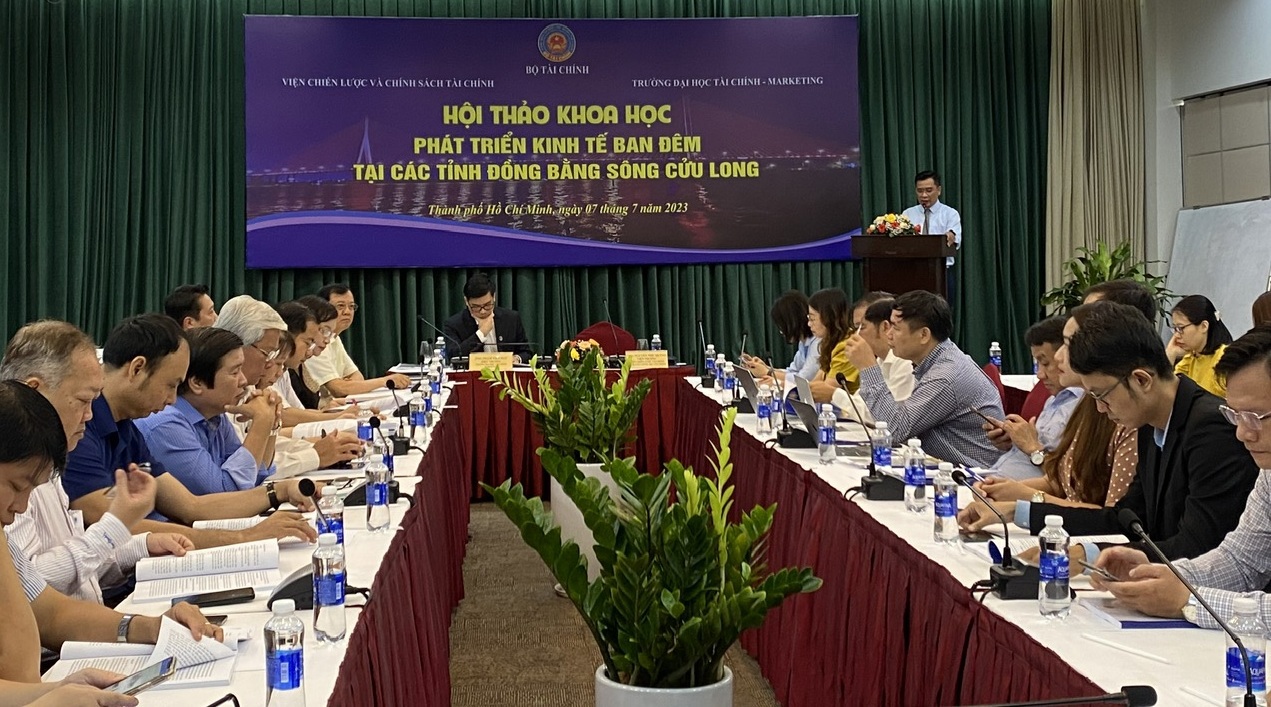 Hội thảo đã gợi mở thêm nhiều vấn đề cho việc phát triển kinh tế ban đêm tại các tỉnh vùng ĐBSCL. Ảnh: Công Danh