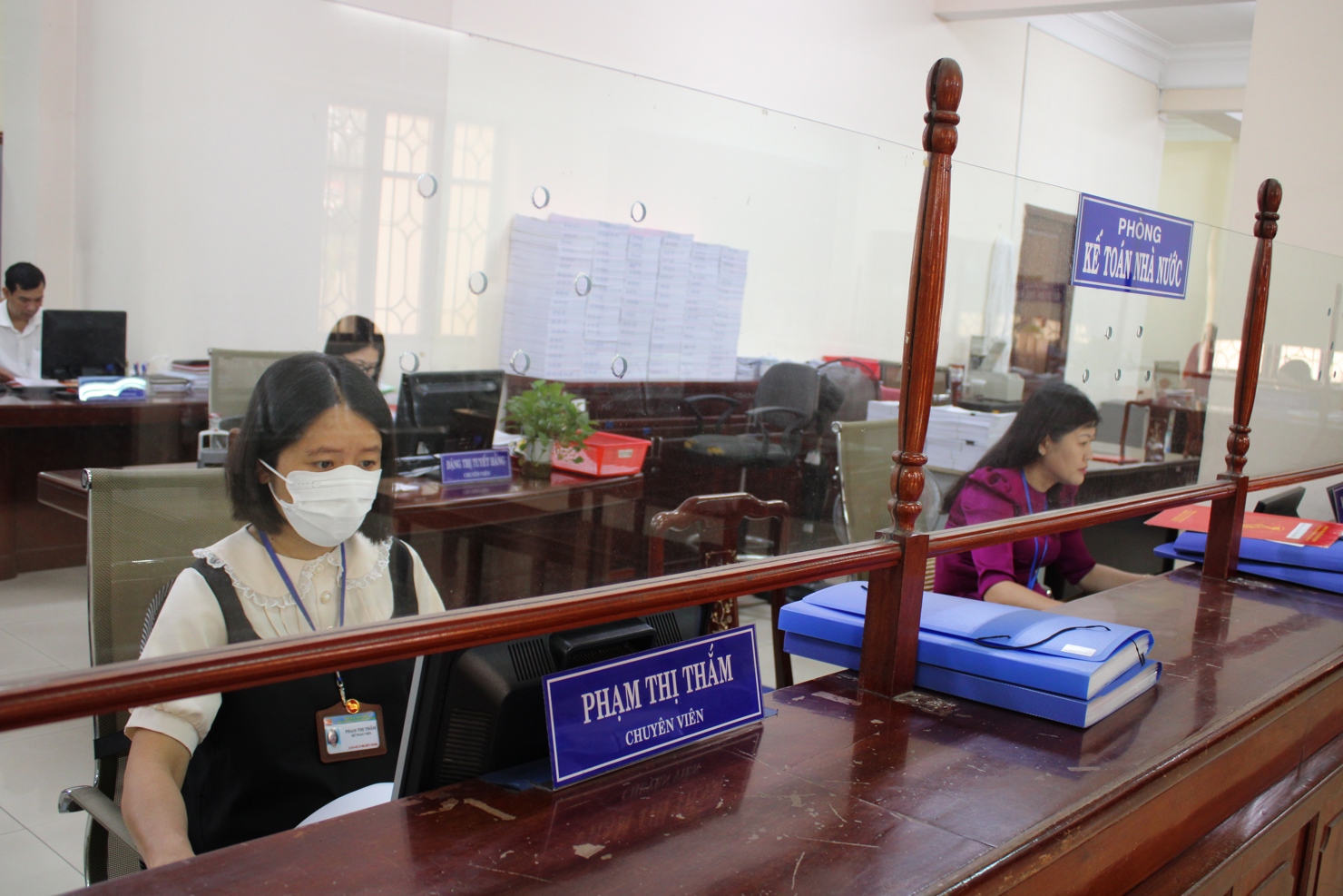 Hệ thống KBNN tiếp tục duy trì cung cấp 100% thủ tục hành chính qua dịch vụ công trực tuyến  mức độ 4 của KBNN. Ảnh: Thuỳ Linh.