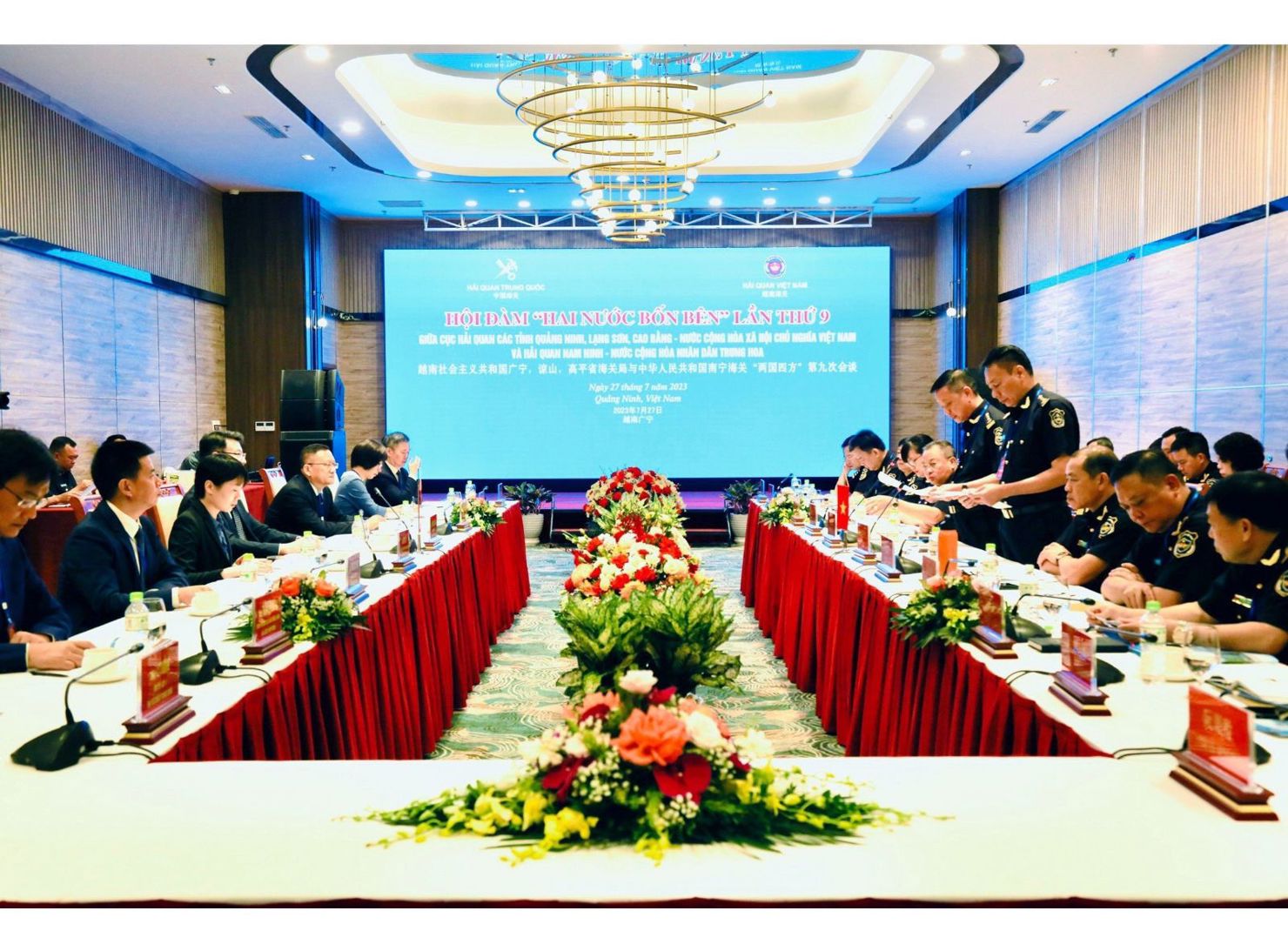 Quang cảnh Hội đàm