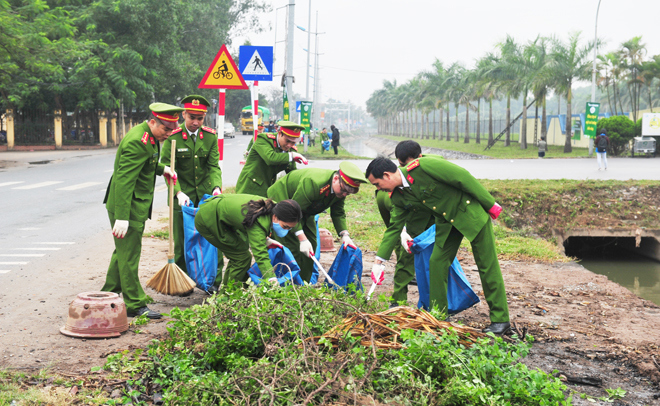 Công an các đơn vị, địa phương thực hiện các biện pháp thu gom và xử lý nước thải đạt quy chuẩn kỹ thuật môi trường trước khi xả ra nguồn tiếp nhận.