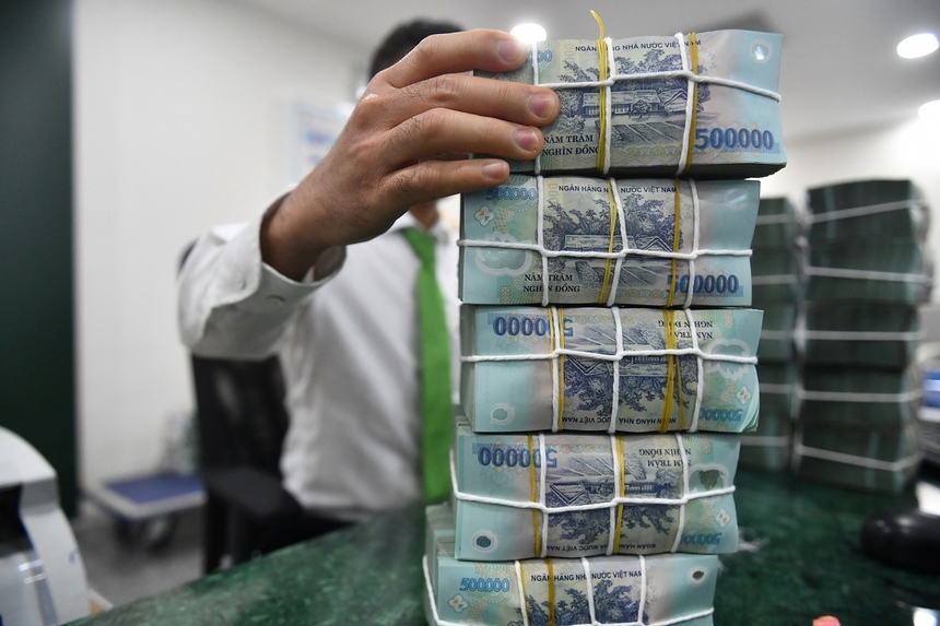 Việc cung cấp tín dụng cho nền kinh tế vẫn khó khăn, bởi DN không hấp thụ được vốn, "không muốn vay".