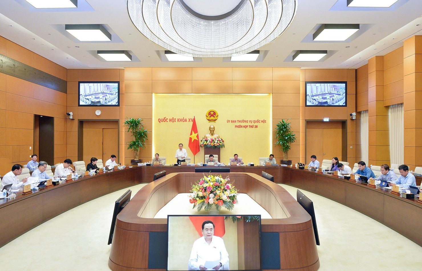 Quang cảnh Phiên họp