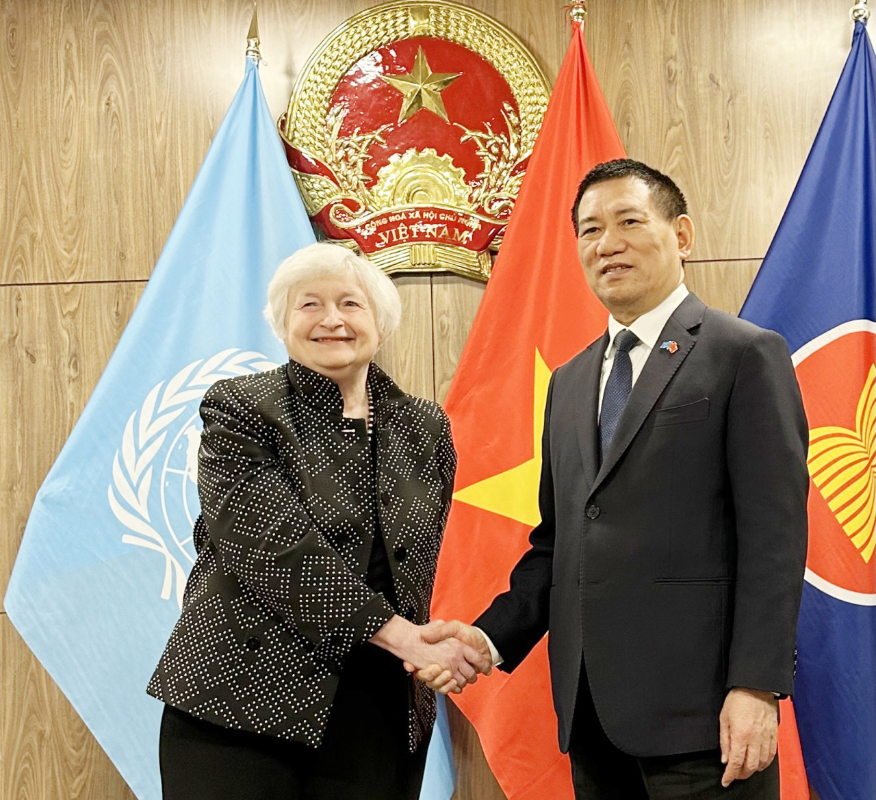Bộ trưởng Bộ Tài chính Hồ Đức Phớc và Bộ trưởng Bộ Tài chính Hoa Kỳ Janet Yellen tại buổi làm việc.