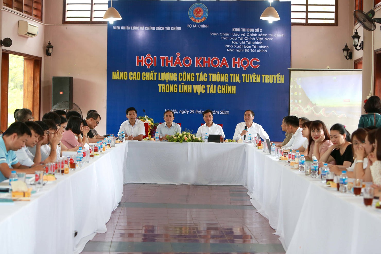 Toàn cảnh Hội thảo.