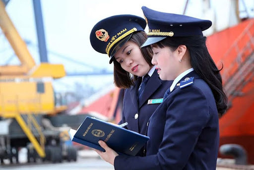 Hoạt động xử phạt vi phạm hành chính trong lĩnh vực Hải quan thời gian qua đã góp phần vào việc bình ổn thị trường, thiết lập trật tự, kỷ cương trong hoạt động quản lý nhà nước về hải quan.