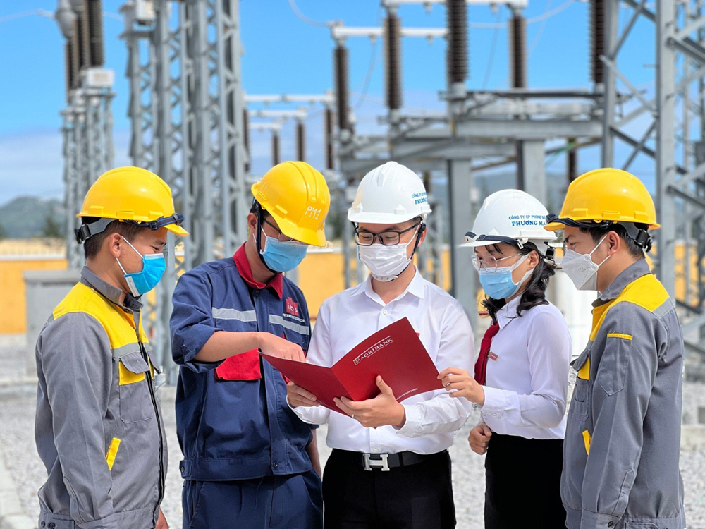 Chương trình tín dụng ưu đãi dành cho doanh nghiệp đầu tư dự án 5 ngành nghề trọng điểm, lãi suất chỉ từ 7,3%.