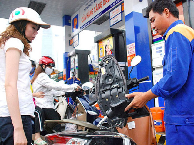 Bộ Tài chính đã trình Chính phủ trình Ủy ban Thường ban hành các Nghị quyết để điều chỉnh mức thuế BVMT đối với xăng, dầu, mỡ nhờn phù hợp với tình hình bối cảnh kinh tế - xã hội từng giai đoạn.