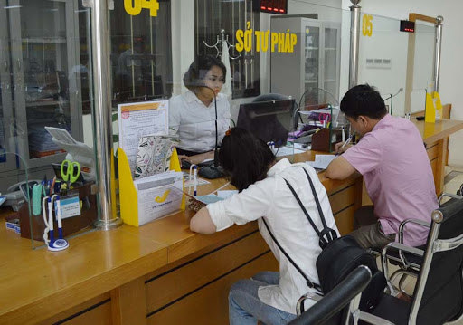 Bộ Tư pháp chỉ đạo nghiên cứu, xử lý đối với nội dung báo chí nêu trên về quy định thủ tục cấp Phiếu lý lịch tư pháp.