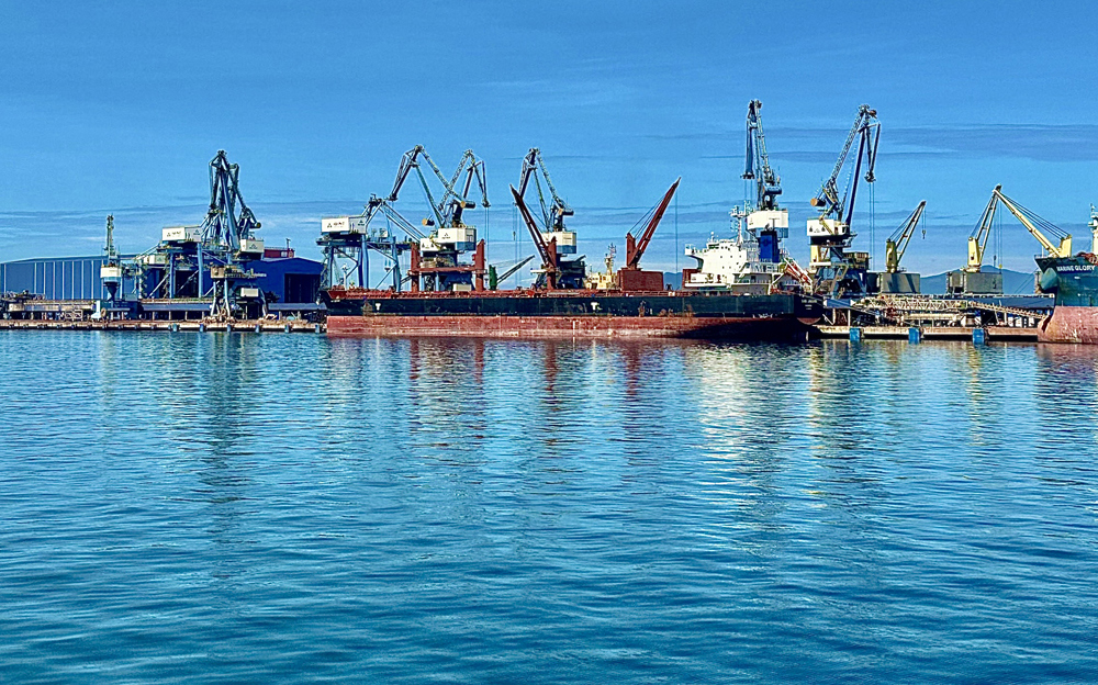 Cảng Dung Quất, tỉnh Quảng Ngãi.