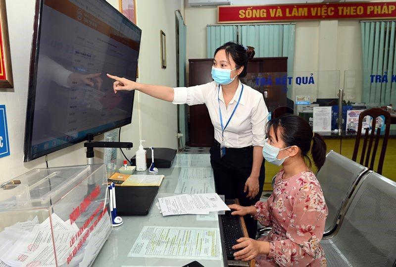Các bộ đã thực hiện cắt giảm, đơn giản hóa 437 TTHC liên quan đến giấy tờ công dân.