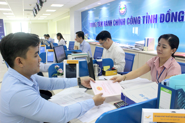 100% bộ, ngành, địa phương hoàn thành kết nối, đồng bộ dữ liệu với cơ sở dữ liệu quốc gia về cán bộ, công chức, viên chức.
