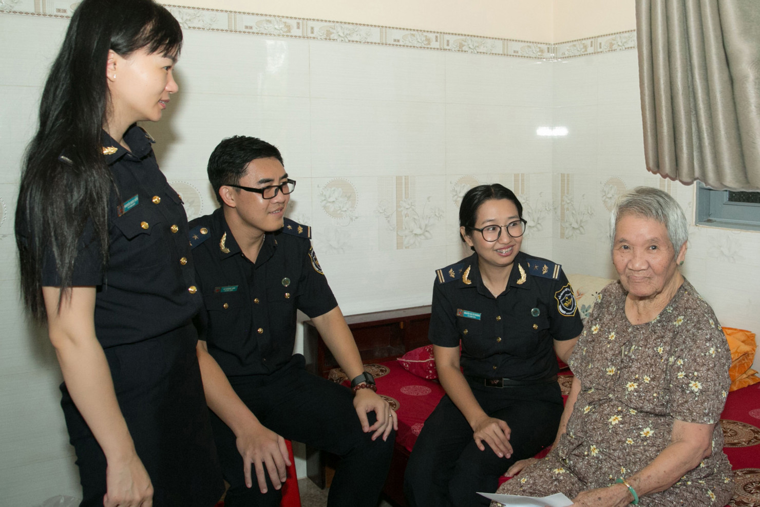 Hải quan Bình Dương đẩy mạnh tuyên truyền, phổ biến, giáo dục pháp luật về bình đẳng giới và phòng chống bạo lực trên cơ sở giới