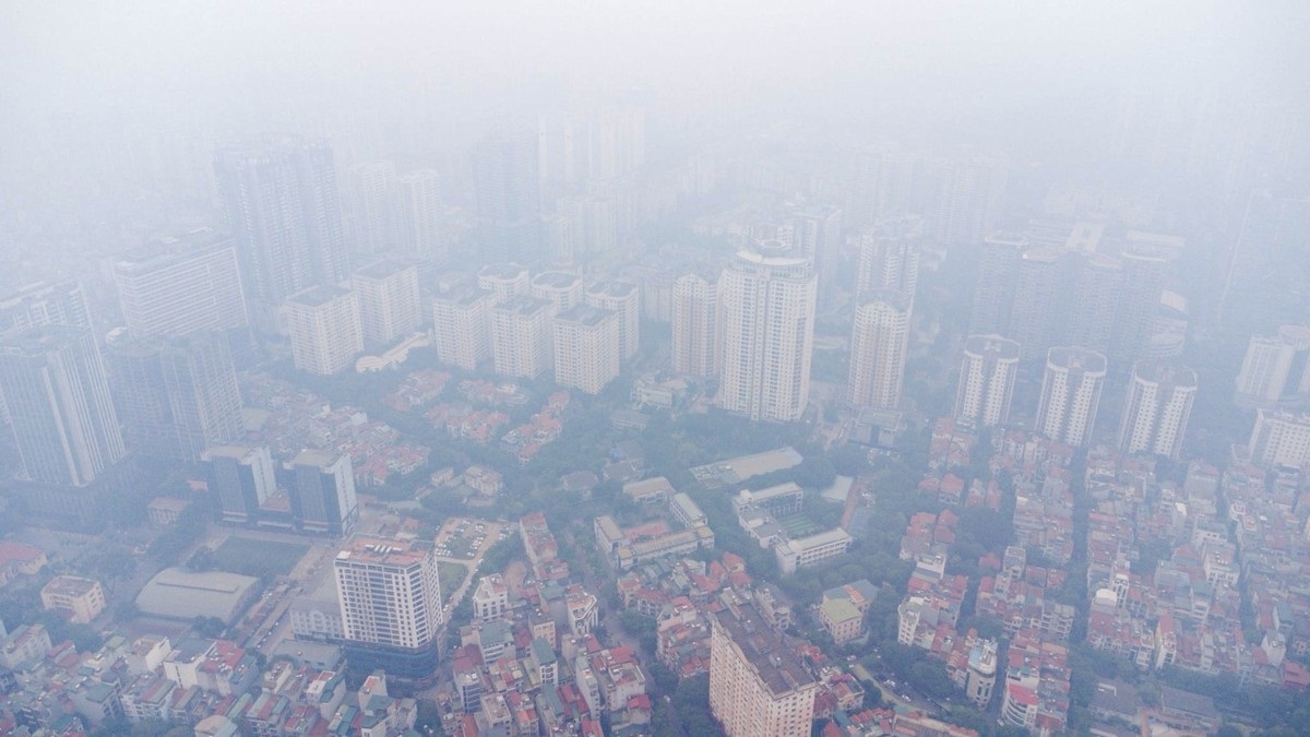 Ô nhiễm không khí vẫn "bao trùm" Hà Nội.